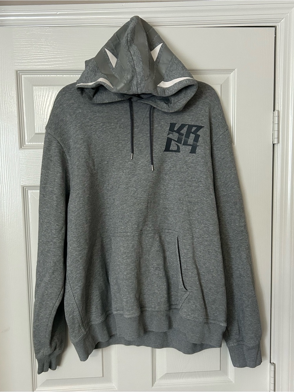 NIKE Koby Bryant KB24 Black Mamba Pullover Hoodie Sweatshirt Gray Mens XXL -RARE